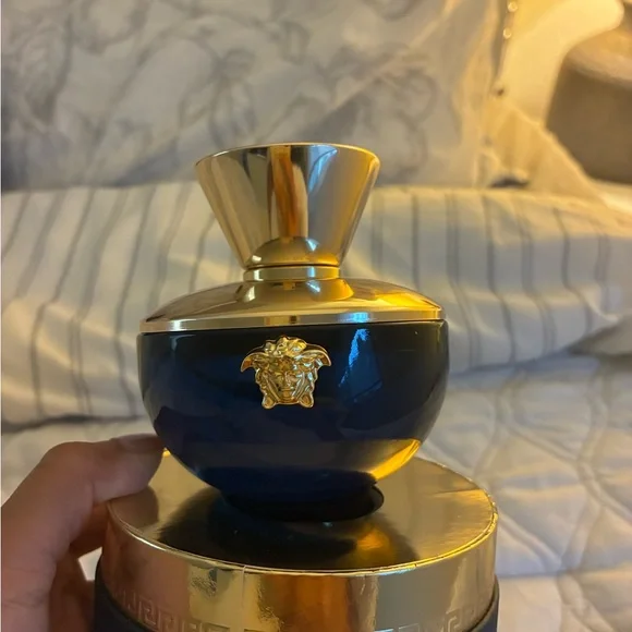 Versace Dylan Blue Eau de Parfum - Blue and Gold - Picture 3 of 6